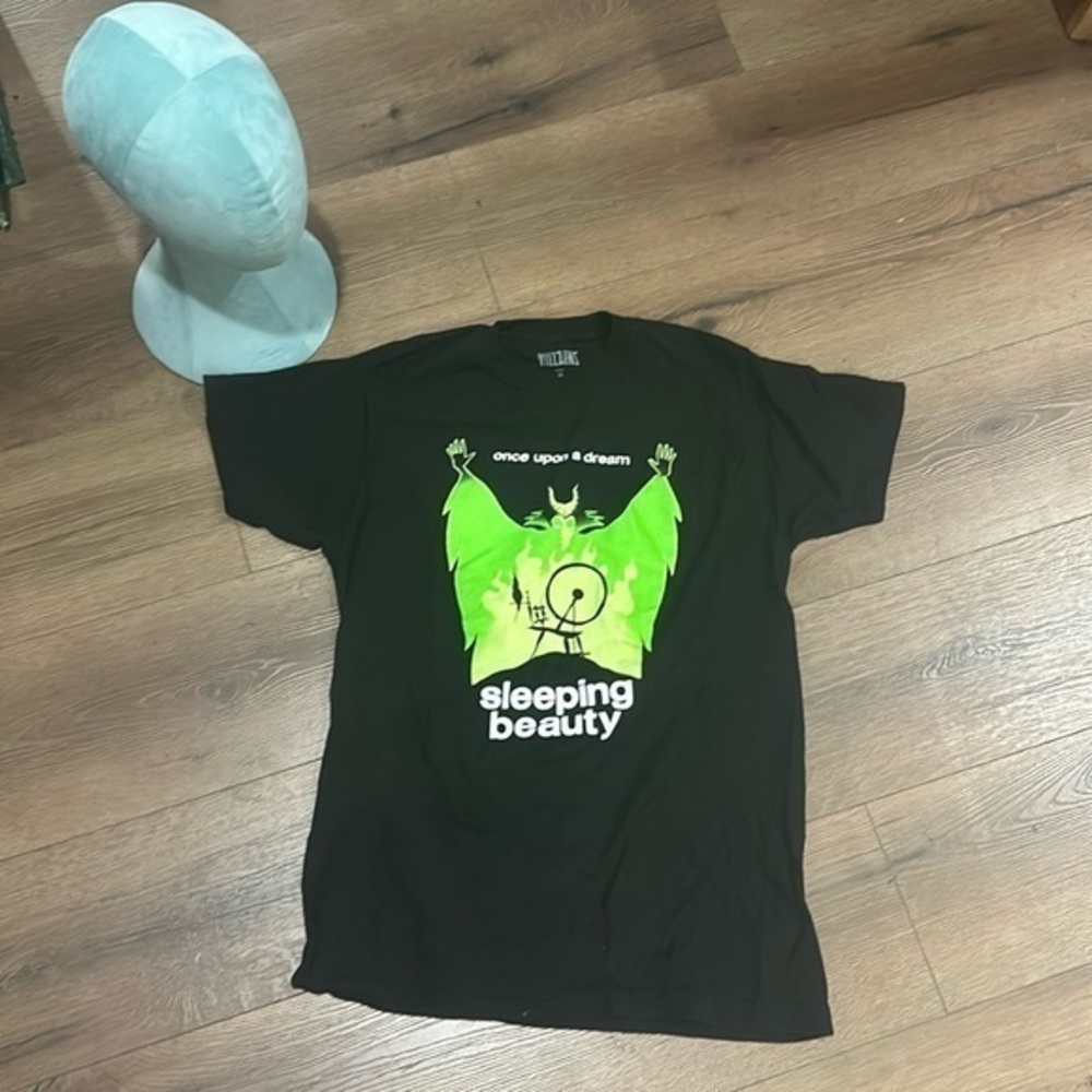 Disney Villains Shirt ! Medium !